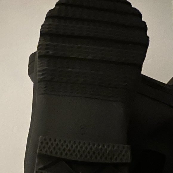 CHOOKA Women's Waterproof Slip-On Black Boots NWT Size 6 - Picture 11 of 11